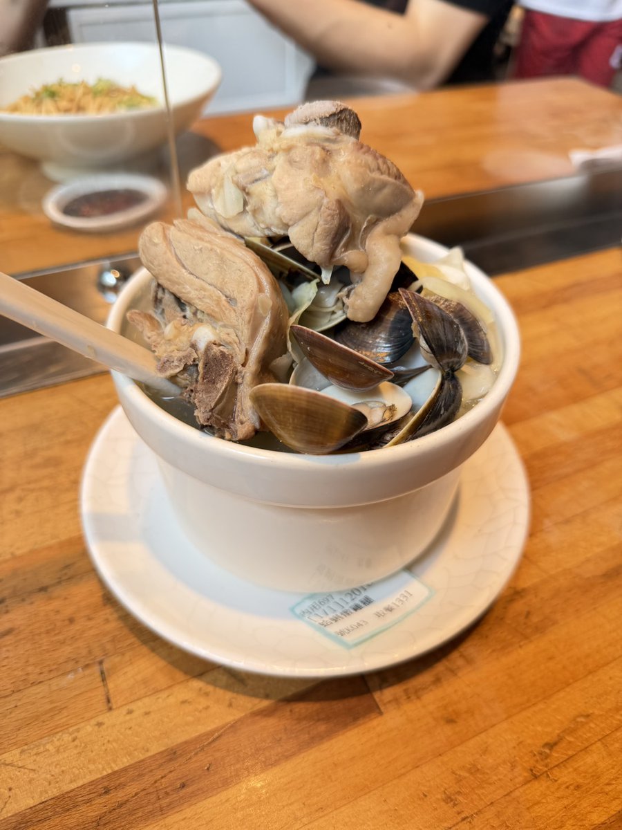 パンプルムース tweet media