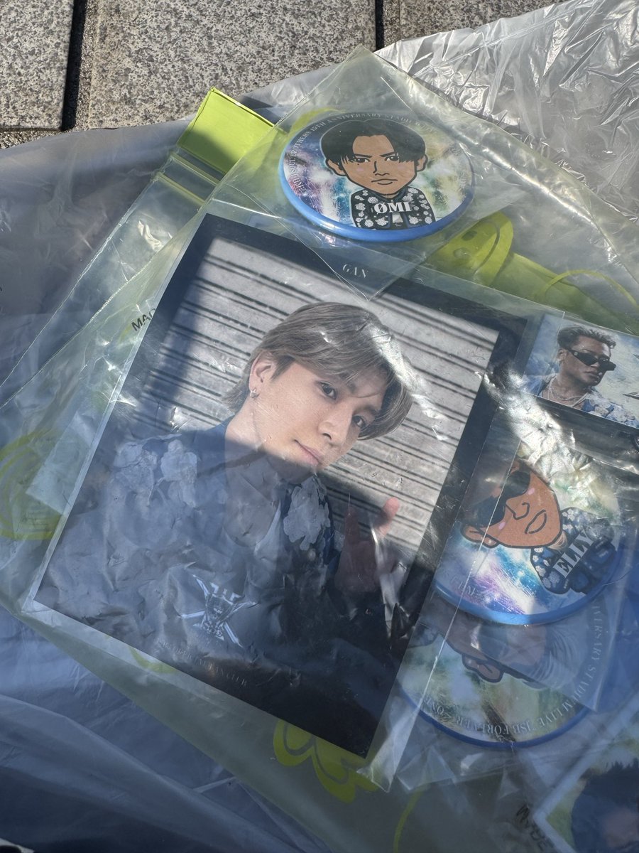 u_atuto22's tweet photo. 岩田　写真風のみあり
買取希望の方いませんか？？
アリーナ席の方限定

現在入場済

#味の素スタジアム　#岩田剛典　#買取 https://t.co/XKZMKk1tBc