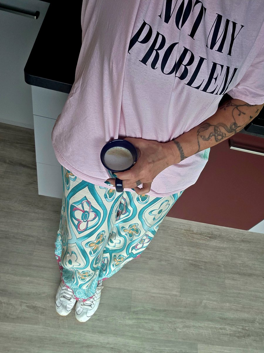 Snowblade tweet media