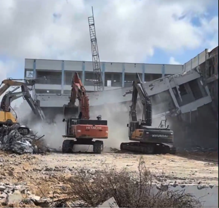 heavy.jpg tweet media