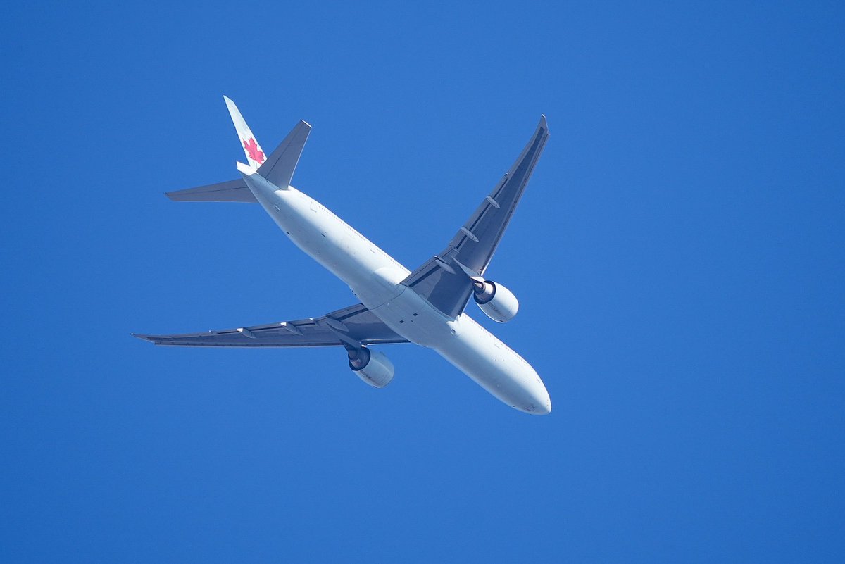 片山義久 tweet media