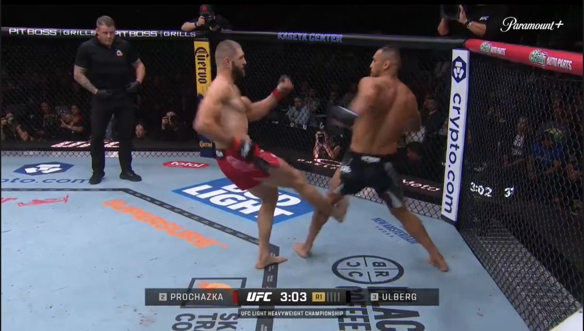 Lucas (MMA Addict) 🦘 tweet media