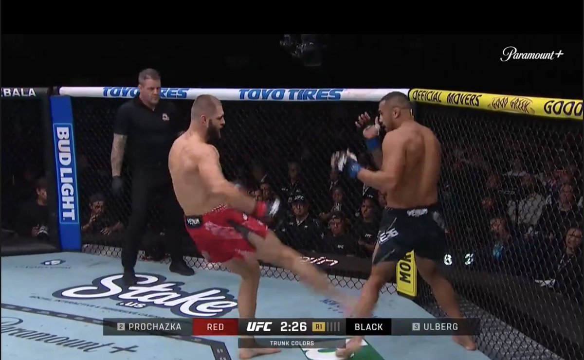 Lucas (MMA Addict) 🦘 tweet media