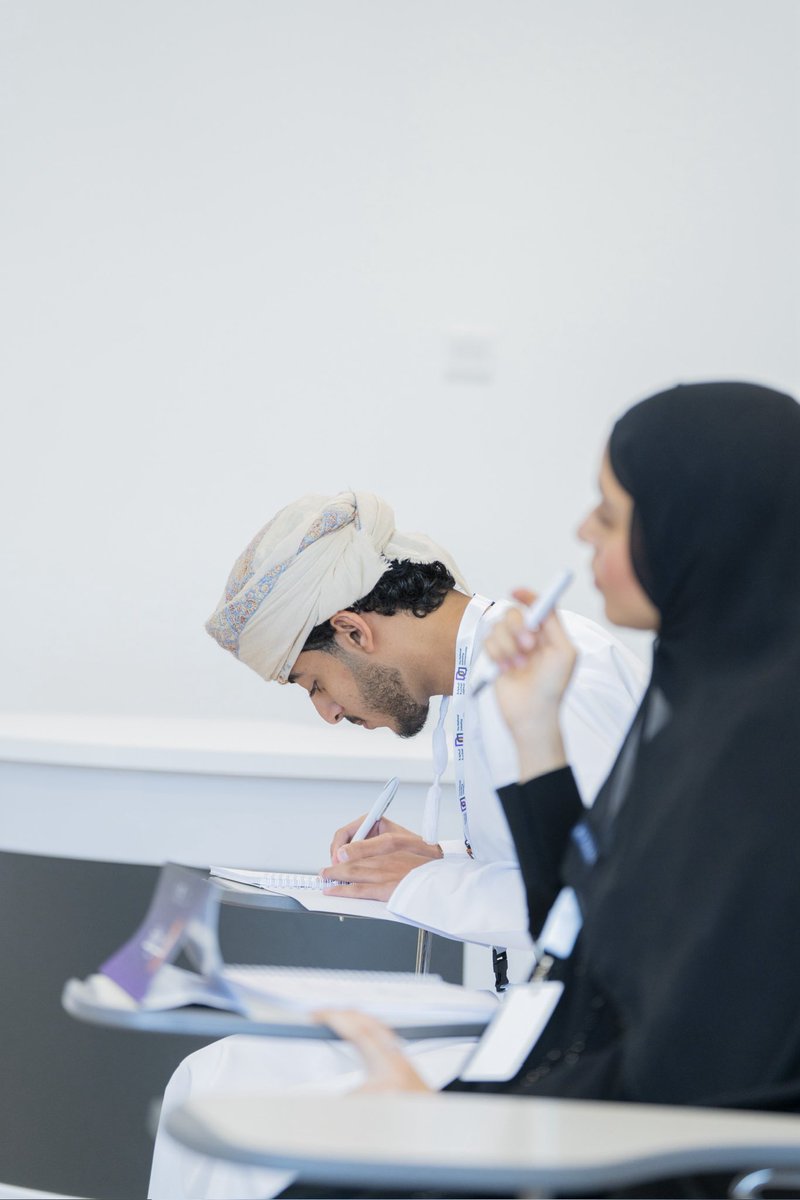 الكلية المهنية بالسيب tweet media