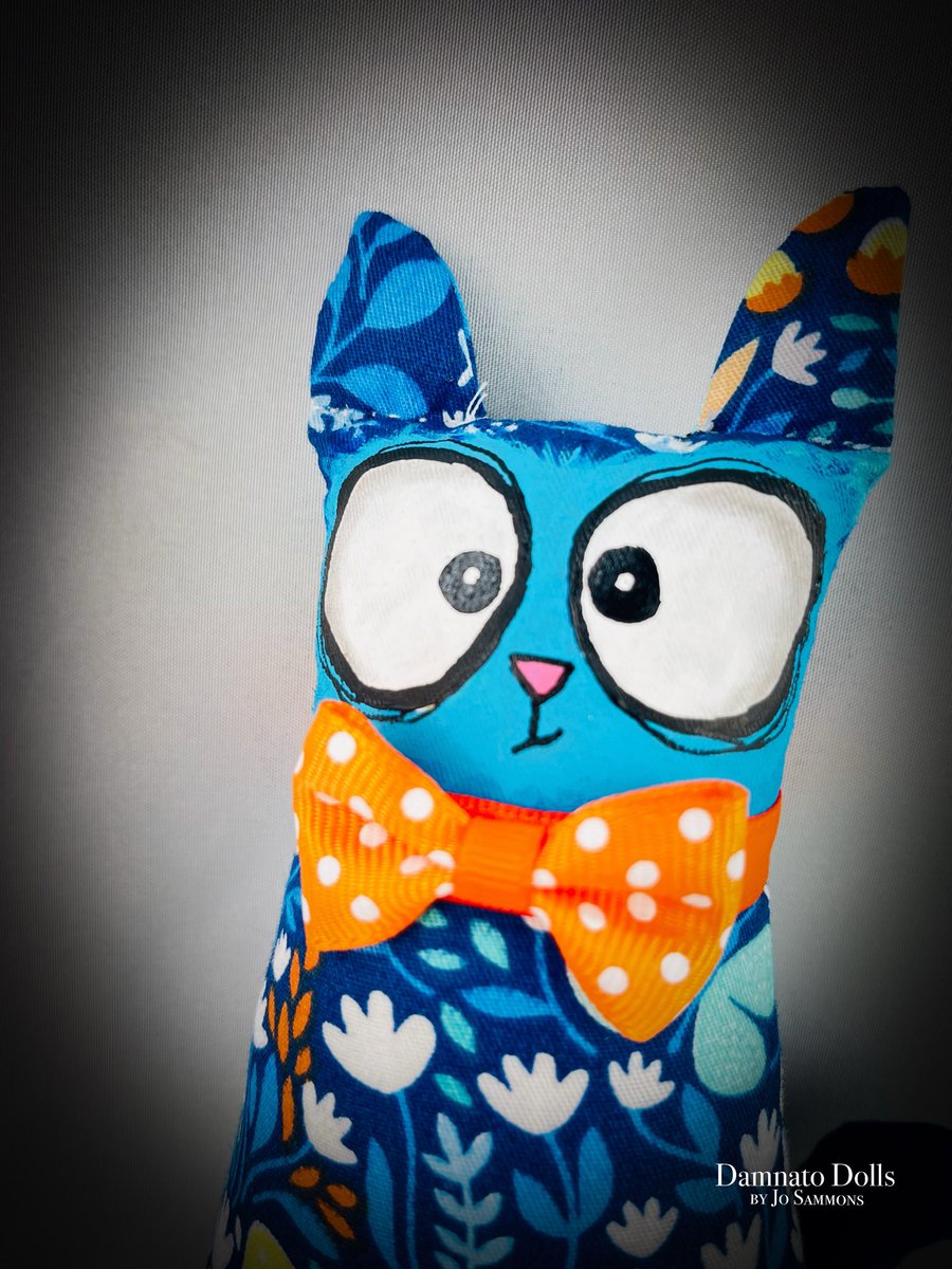DamnatoDolls's tweet image. Handmade art dolls available in my Etsy shop damnatodolls.etsy.com #catlovers #handmade #etsy #fungifts