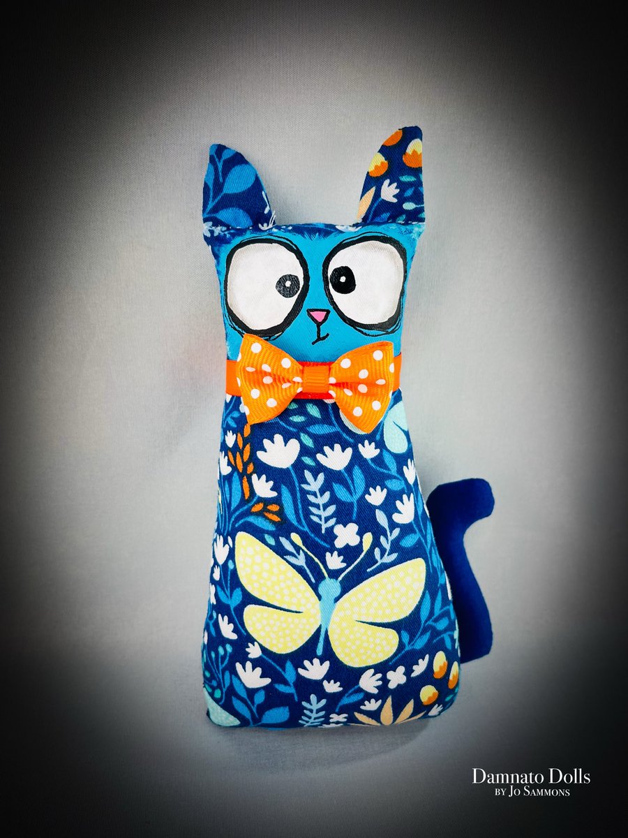 DamnatoDolls's tweet image. Handmade art dolls available in my Etsy shop damnatodolls.etsy.com #catlovers #handmade #etsy #fungifts