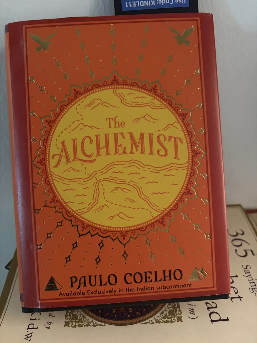 ImRiverPhoenix's tweet photo. @BookTasters Just got a cool hardcover edition of The Alchemist. Beauty 🤌 https://t.co/1yKDL2MzJH