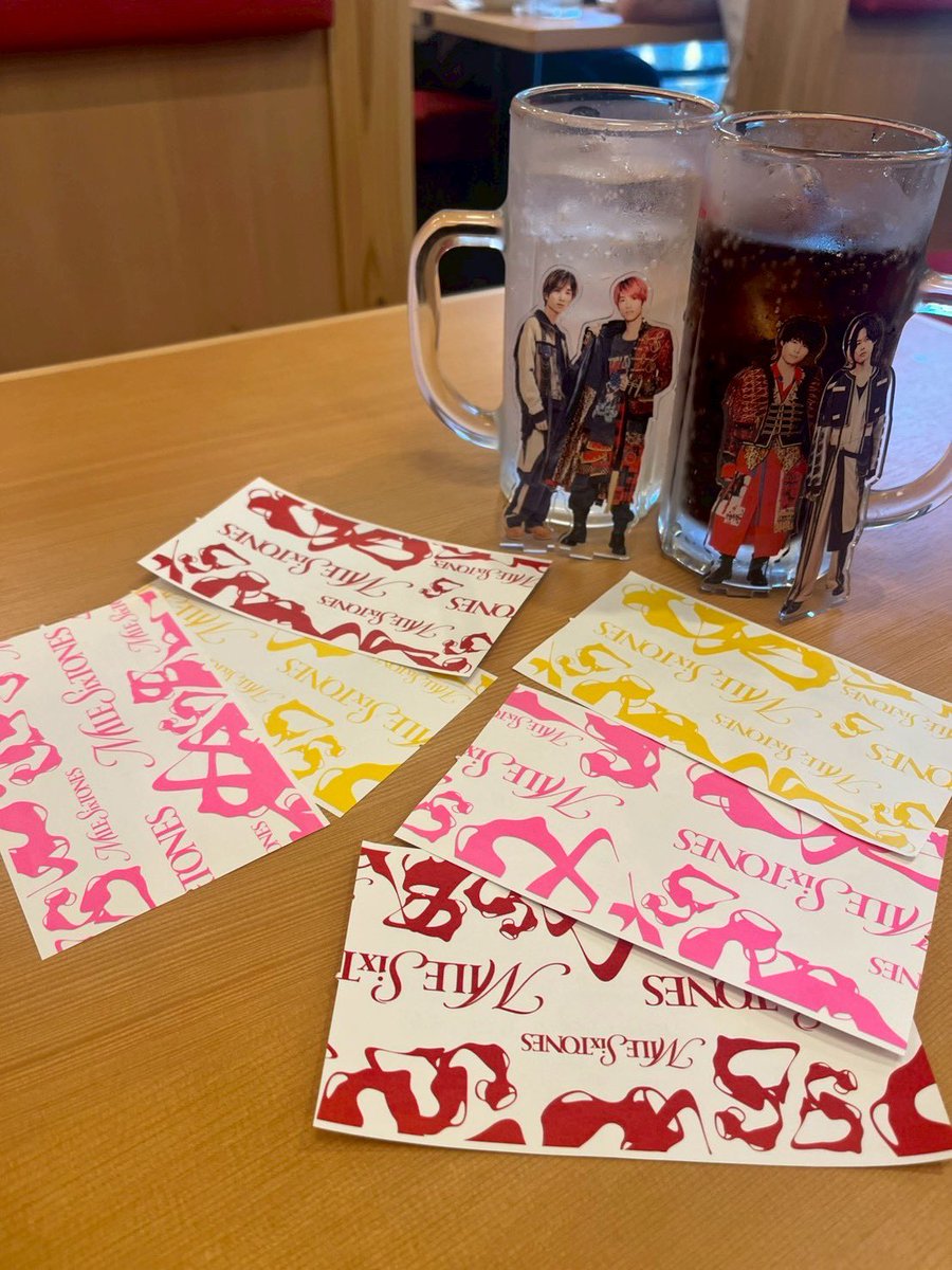 hmrm1809's tweet photo. 私的オーラスでこれにてMILESixTONESは一旦おしまい！
今回もお世辞でも北斗くんからお手振りいただいたとは言い難い😅😅😅と思うけどそれでもたくさん幸せな時間をありがとう🖤
またいつかお手てふりふり👋🏻してもらえる日が来ることを願って💎
これからも日々ニョイヒー😊
#SixTONES_MILESixTONES https://t.co/EDPHcciJaM