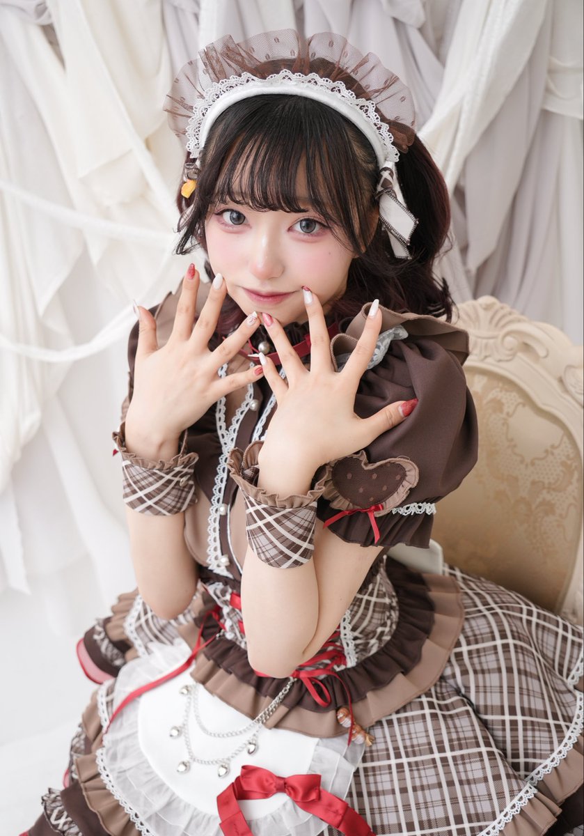 Renakuro00's tweet photo. 本日19時からSHOWROOMで配信！
久々にみんなと話して歌うよ〜！

ぜーーっったい、来てね💕

⬇️⬇️⬇️19時スタート！
https://t.co/tLhk90Xdgx https://t.co/lr4l4m5Llm