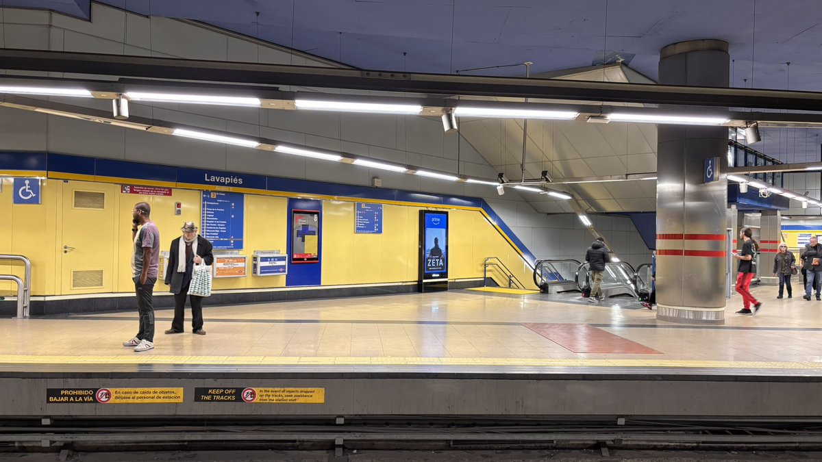 lucasfh1976's tweet image. #anewdayhascome #comienzaunnuevodía #Lavapiés @metro_madrid #Madrid