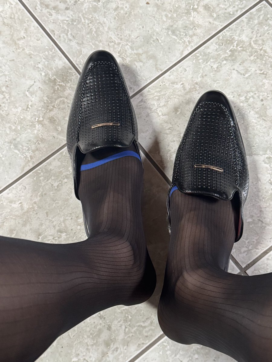 FCoppiadom's tweet photo. #slipper #humiliation #sniff #alphacouple https://t.co/G4DYe1JHBx