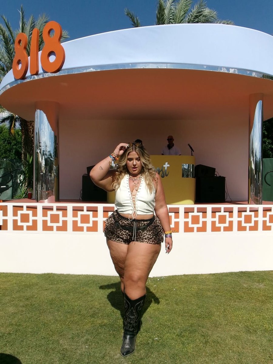 PlusSizeHub_1's tweet image. Sam Paige