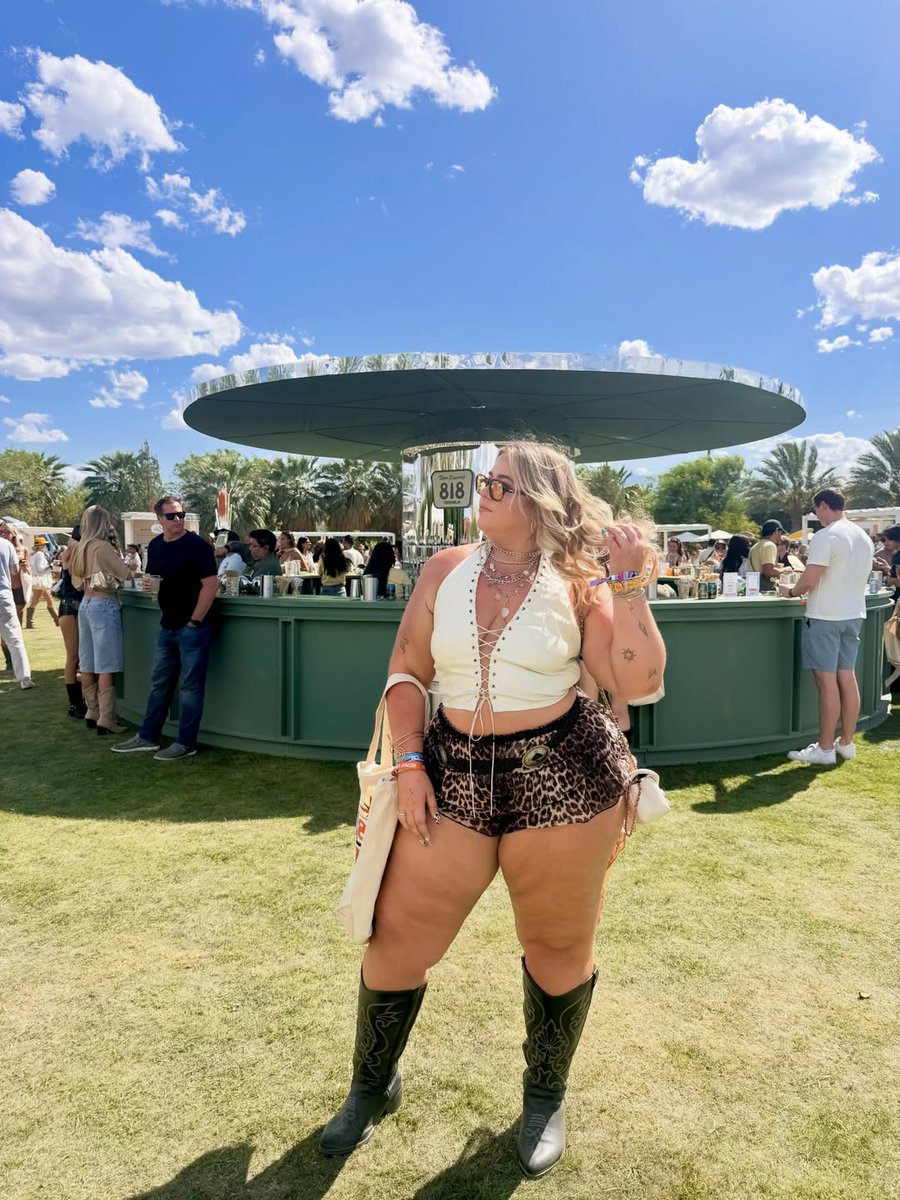 PlusSizeHub_1's tweet image. Sam Paige