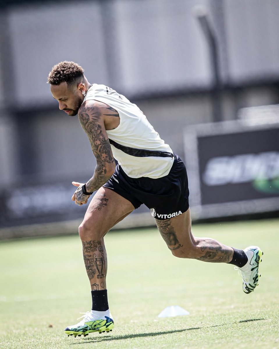 Blackswan🎀 tweet media