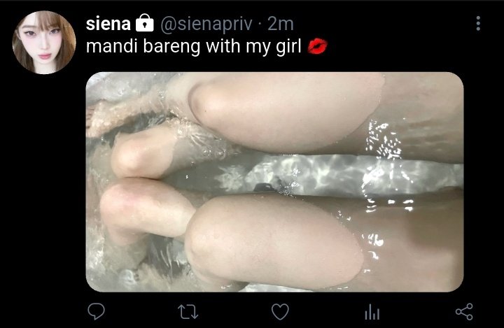 juls. tweet media