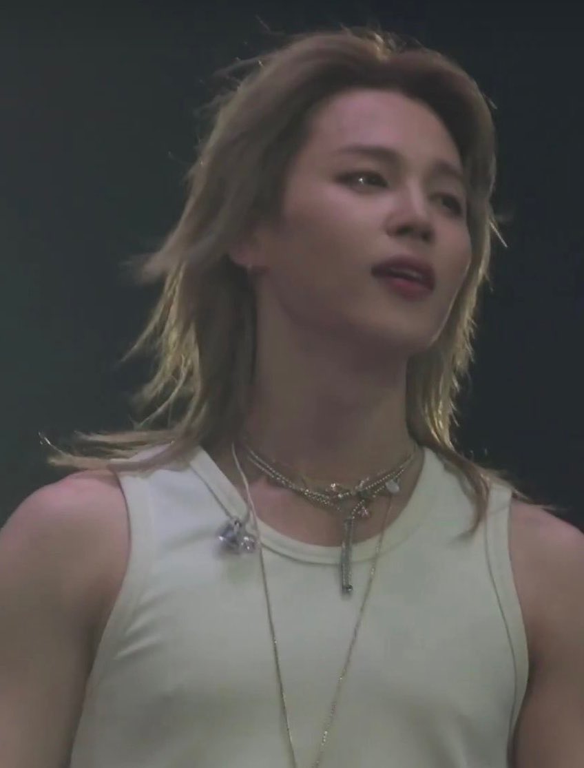 Ð ࿔✽° tweet media