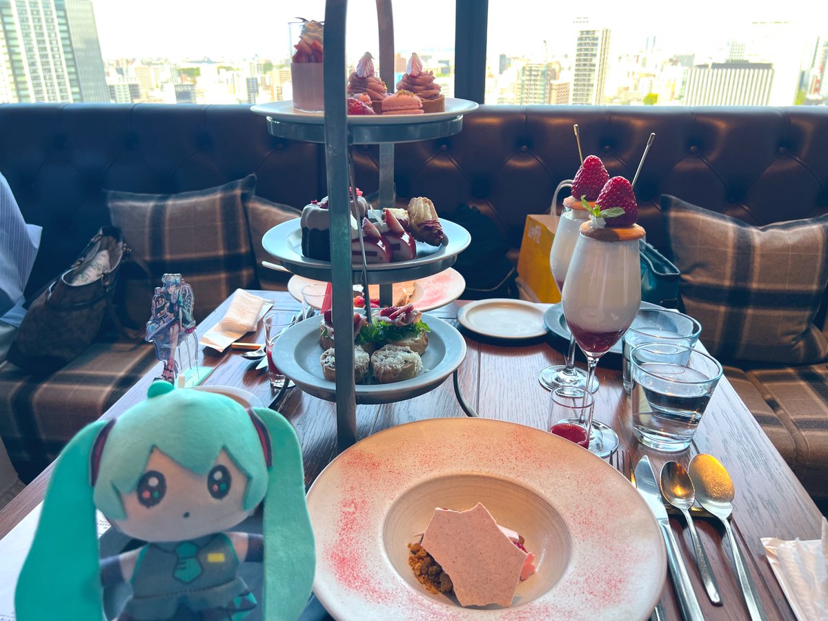 あると tweet media