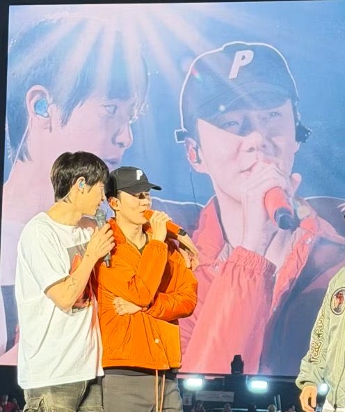 연훌 tweet media
