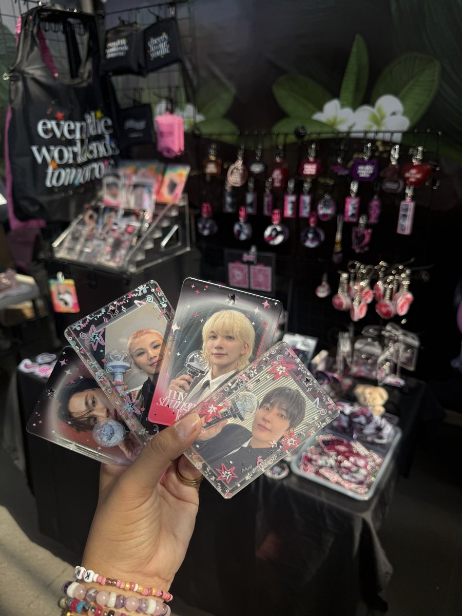 __jomil's tweet photo. here at @untilifoundgyu #UntilIFoundGyu ♥️
literally a stickrrrrr buffet ! https://t.co/FsWyyh5mTZ