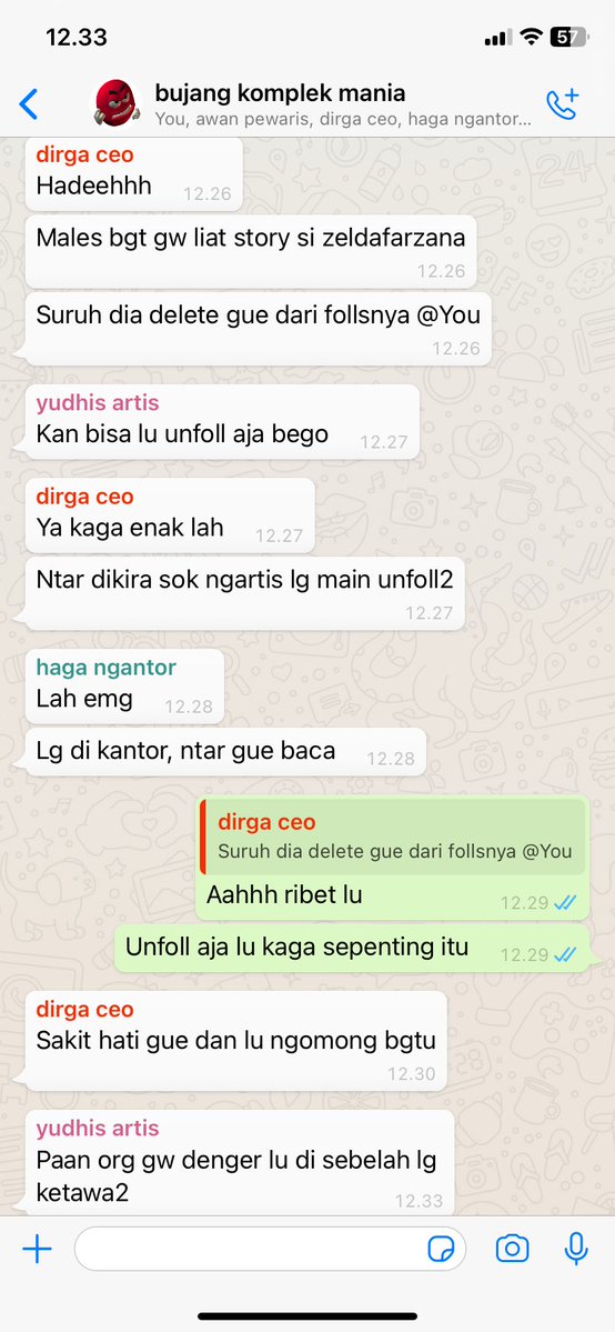 𝐚𝐲 tweet media