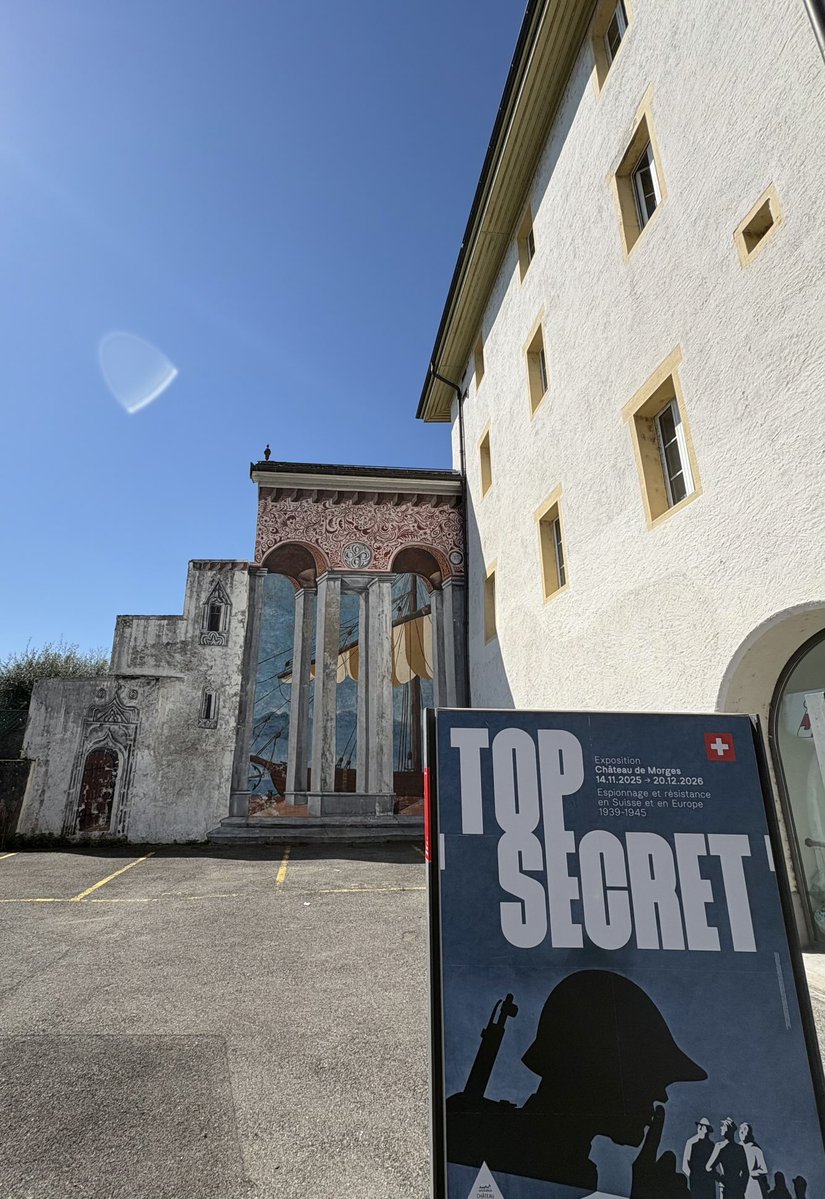 GmurHelen's tweet image. A #cold #grey #wet #Sunday in #Geneva #Switzerland 💦🇨🇭
10* degrees less than #yesterday #throwback beautiful #Morges #Vaud #Switzerland