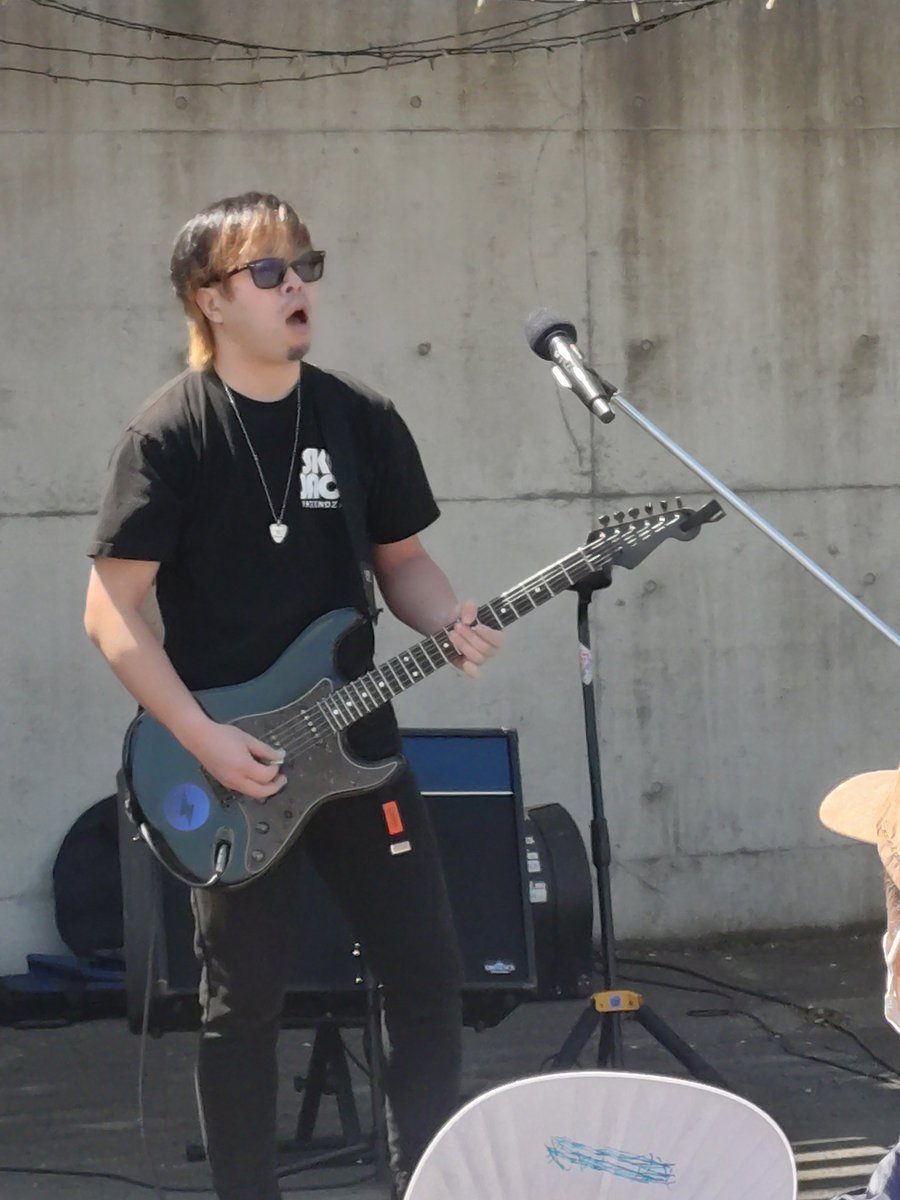 ナカ(なか) tweet media