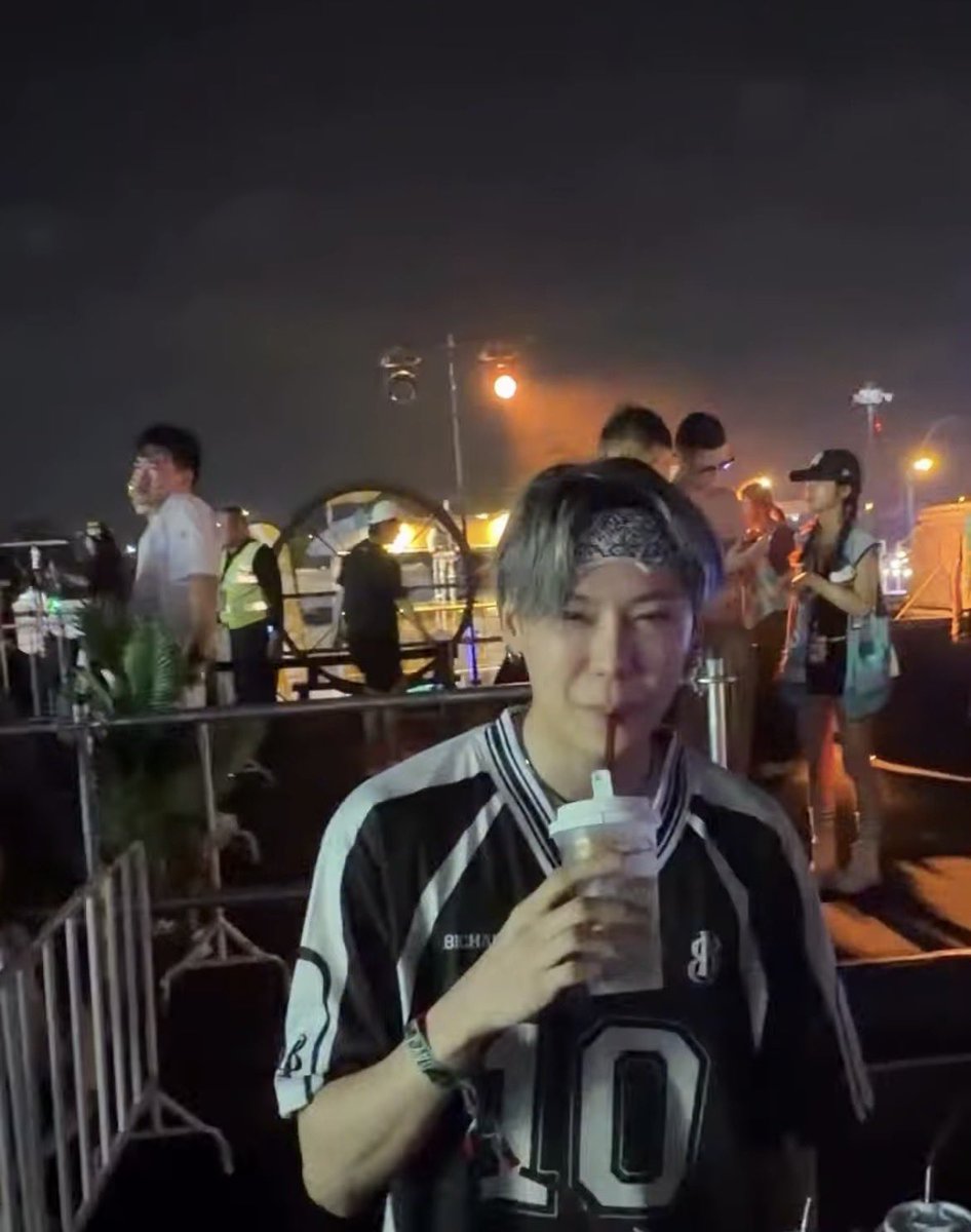 ไอ้เกี้ยว(โพแฟนสาวบุ๋นบุ๋นเเละปังปอนด์)🥟🥟 tweet media