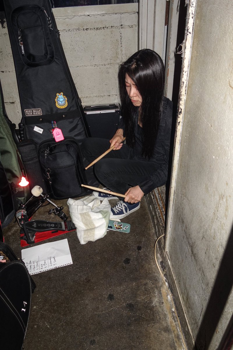 いねこ tweet media