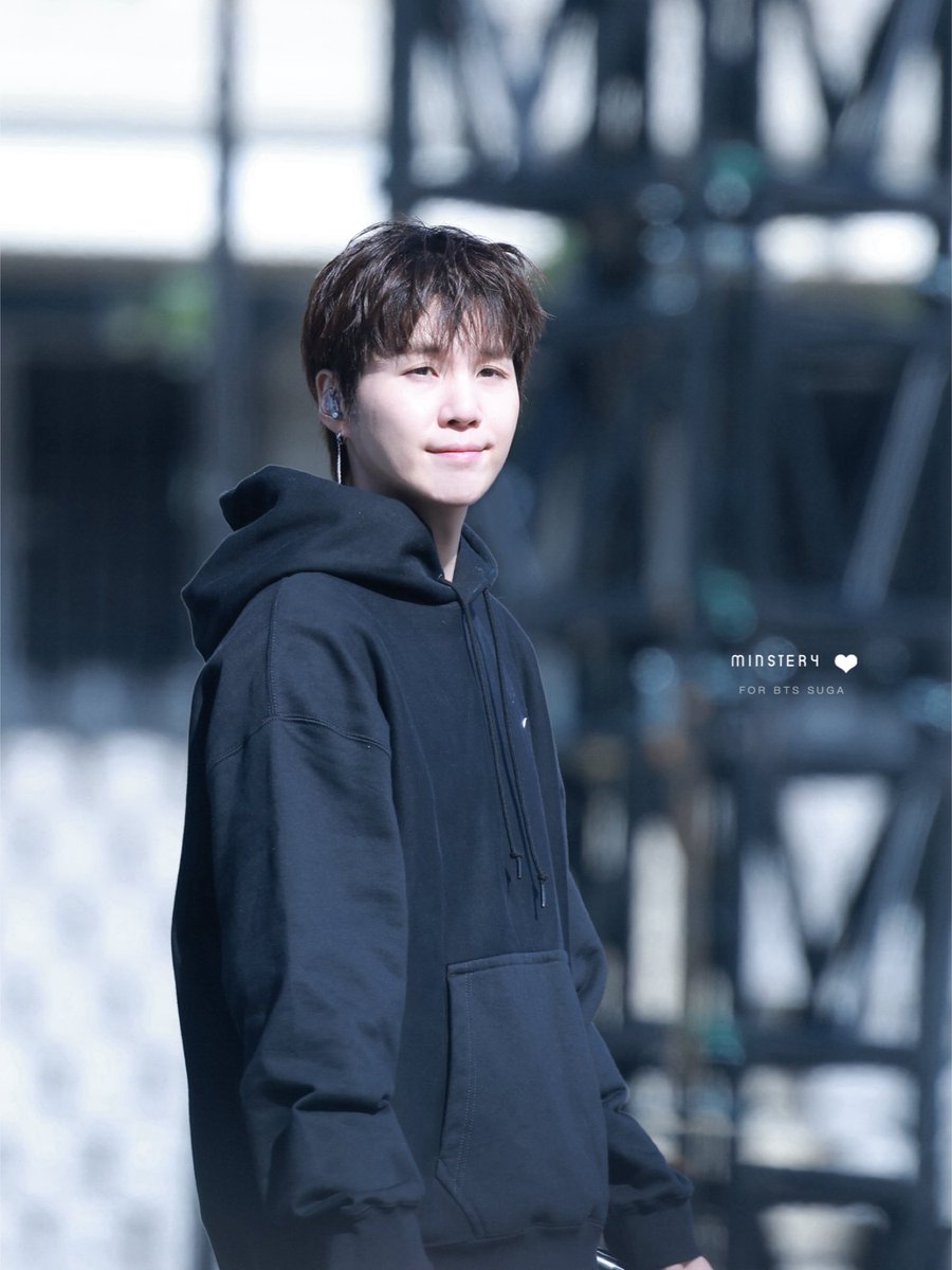 민스터리💫 tweet media