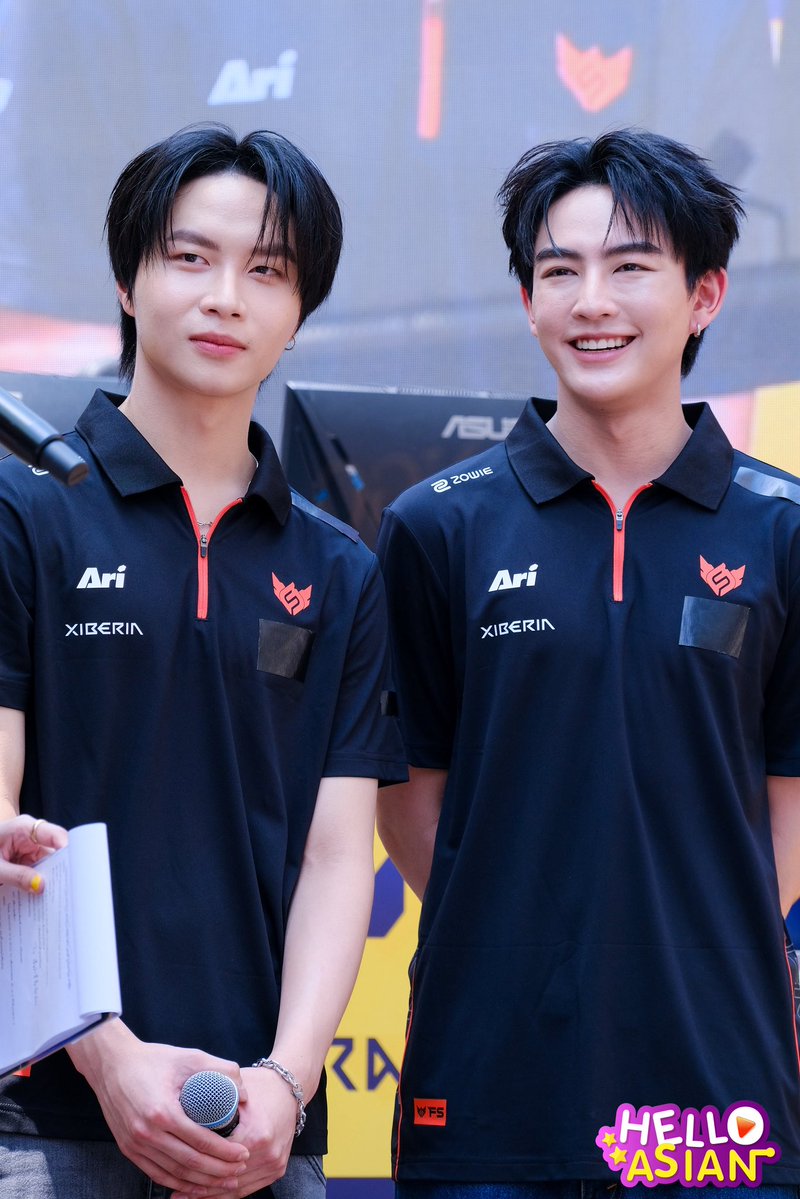 Hello Asian tweet media