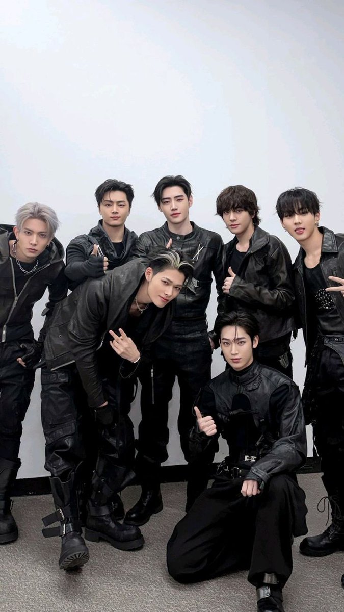 Viro - #ENHYPEN_IS_7 🧡 tweet media