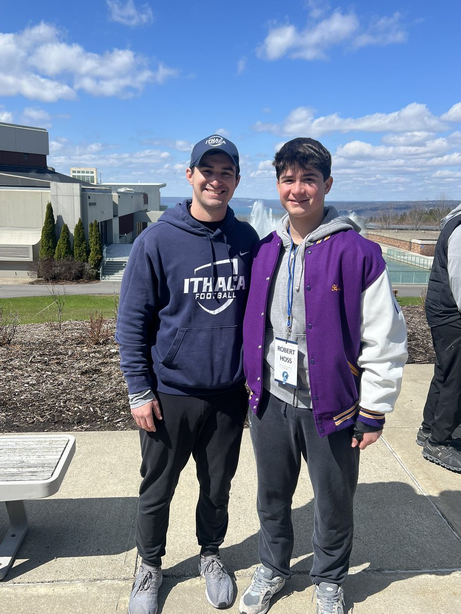 RobertHoss17's tweet photo. Great Junior Day visit at Ithaca College. Loved the energy and competitiveness of practice. Thanks @WillMargraff and the @IthacaBomberFB family for taking me in for the day. @rhoss14 https://t.co/RHwOgHviNf