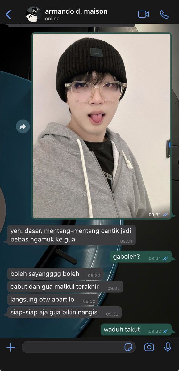 9906lee's tweet image. armando + atlantis = pasangan toxic ikon pergaulan bebas ibukota suka saling mancing emosi—tapi sama-sama sayang #inibeneran dan udah sampe di tahap obses...😅

markhyuck one tweet au, written by 9906lee.