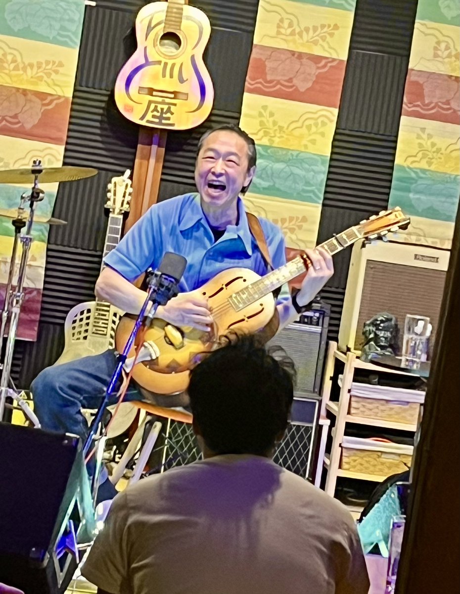 ナベジ tweet media