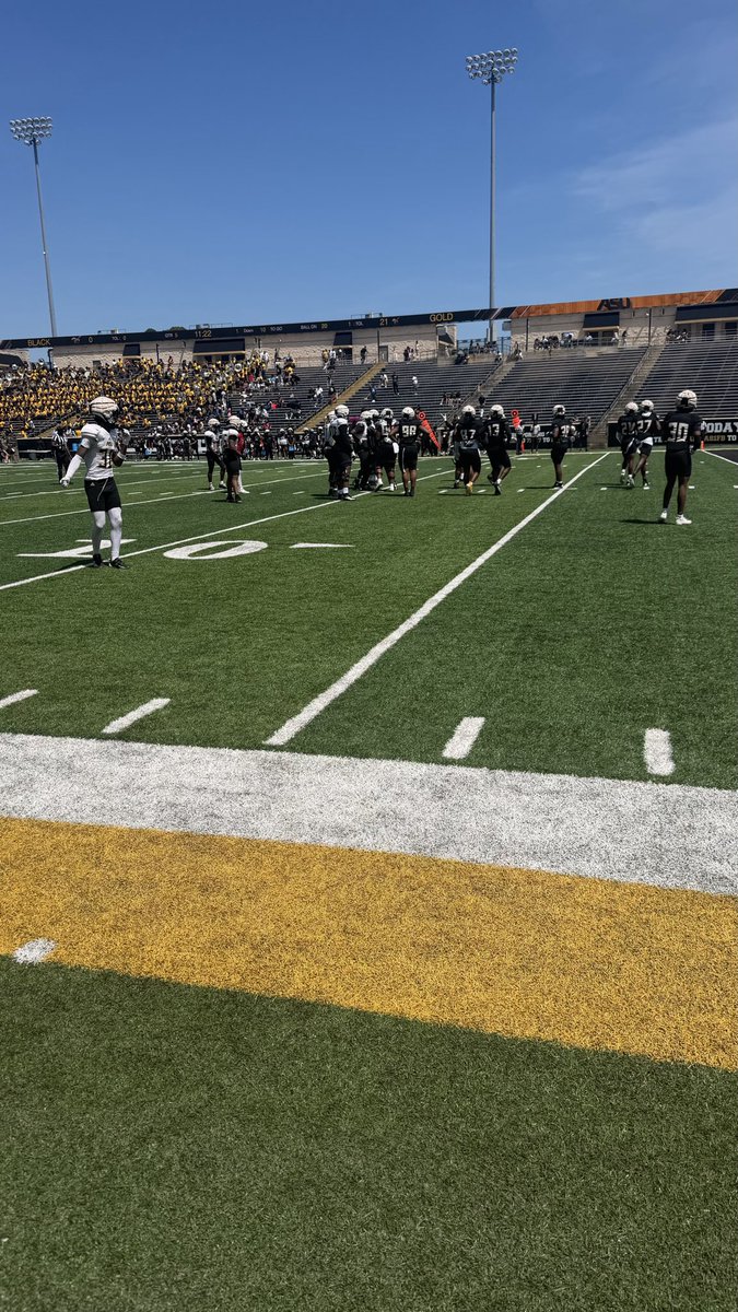 AllenGreen_51's tweet image. Had a good time at ASU Spring Game 
#GoHornets🐝