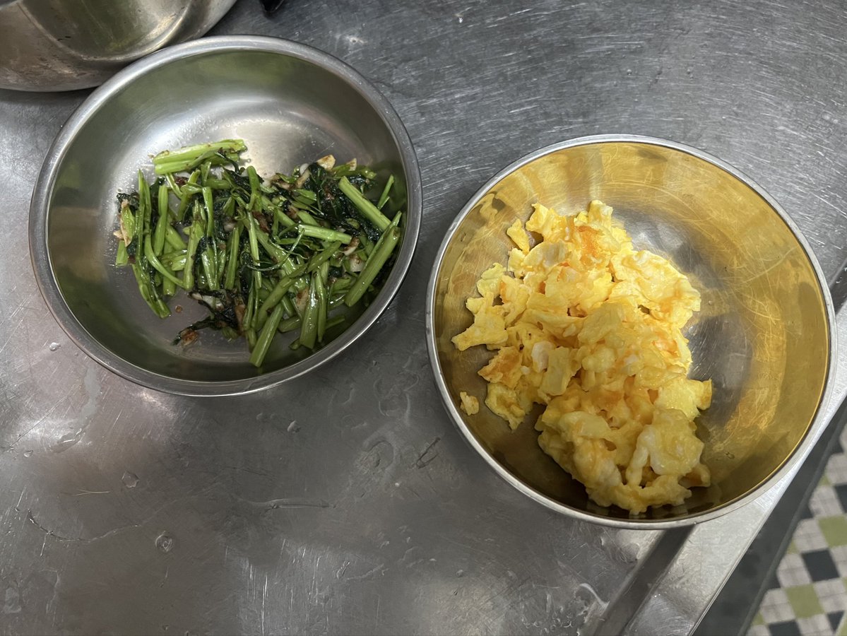 🥛🥛☁️ tweet media