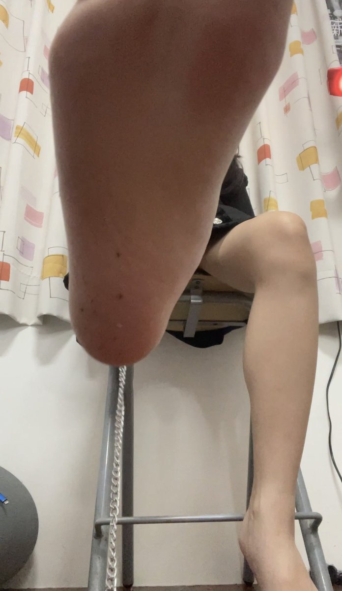 小芷 cosplay tweet media