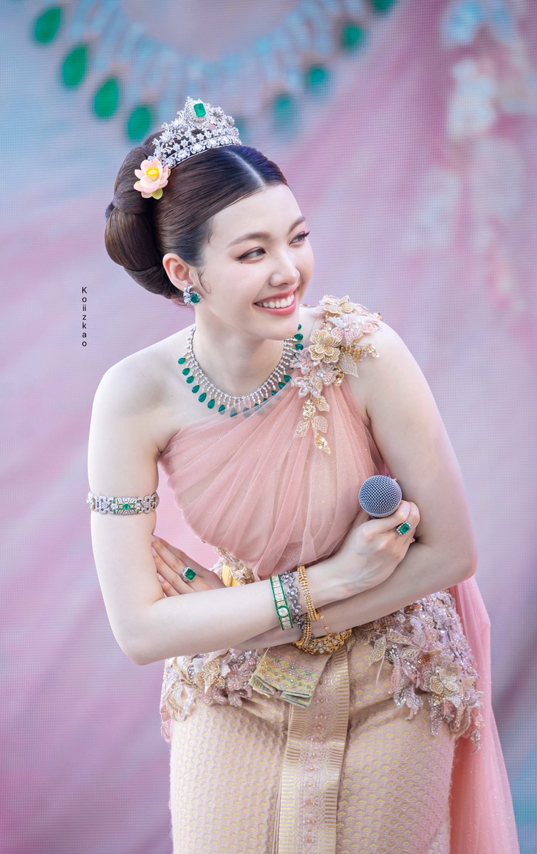 Koiizkao (ก้อยเก้า) tweet media