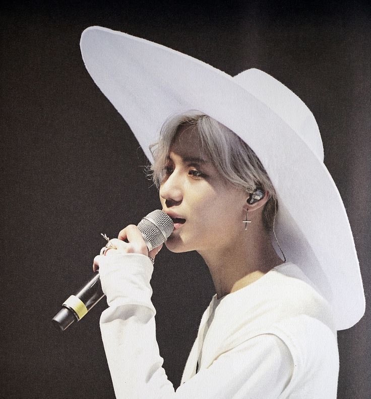 taemintastic's tweet photo. We got the reference, baby. 😭🩵

#TAEMCHELLA 
#COACHELLA
#COACHELLA2026
#TAEMIN_COACHELLA
#태민 #TAEMIN #テミン #泰民 https://t.co/01plxOEgzC