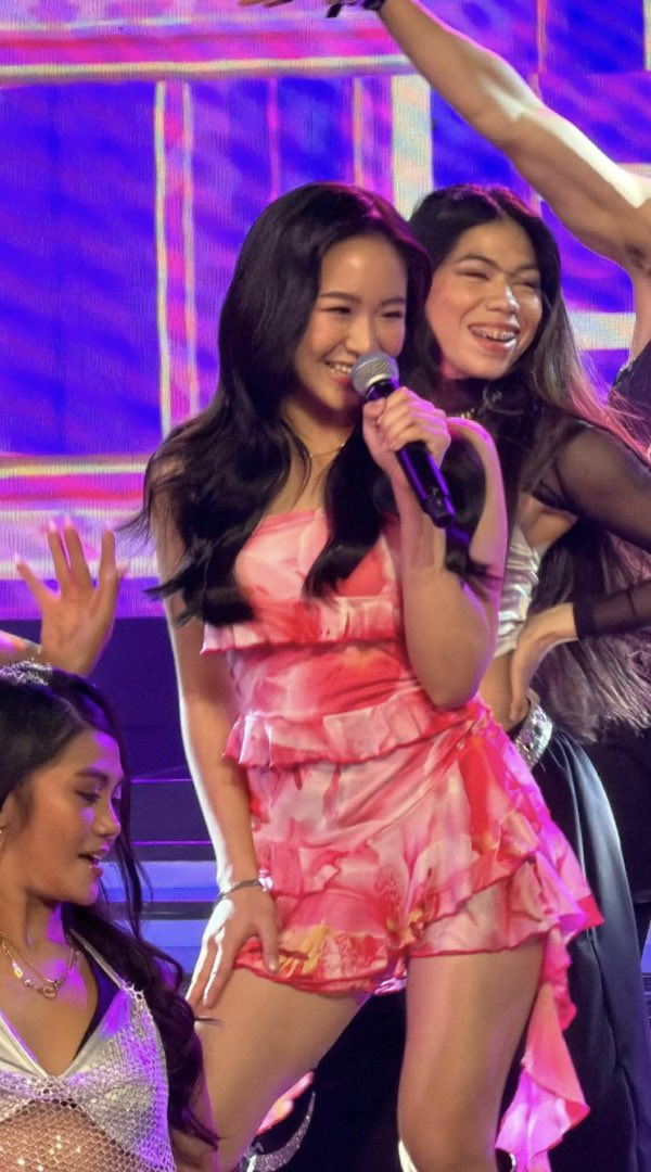 ann_jelly14's tweet photo. @urfavv_aeri Cap is graceful

CAPRICE ON AOStage
#AllOutWithKyusiGirl https://t.co/WaJrhDvIXG