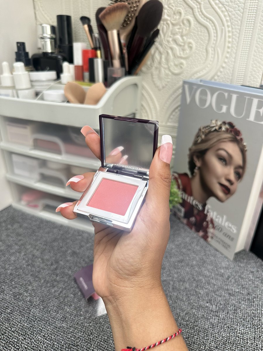 lin_di_bali's tweet image. Artisan Professionnel Couleur Optimiste Pro Warna Wajah
Powder Blush dengan pigmen yang intens

Aplikasikan pada area pipi secukupnya. 

link beli di shopee 👇
s.shopee.co.id/6VJrScZ0AD

link beli di tiktok 👇
vt.tokopedia.com/t/ZS9Lr5U84TjU…

#blushon #blush #contour #makeup