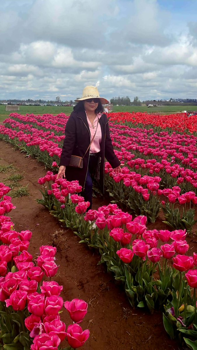 nxflash's tweet photo. @unless_you_do Beautiful wife enjoying wonderful spring day here in Oregon, USA. Thank you for adding international flavor to our life. https://t.co/Tmqhh9n8Iw