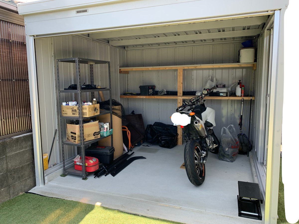KenTprpr's tweet photo. もうバイクほとんど乗らねえけどガレージは必要 https://t.co/EuA6UqBgfi