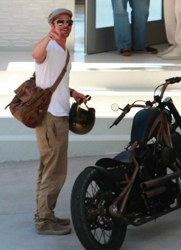 663Renegade's tweet image. #bradpitt 
#because 
#bestever 
Because he loves bikes