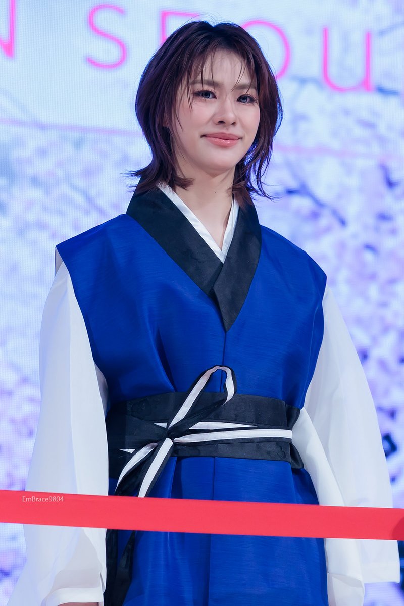 EmBrace9804 tweet media