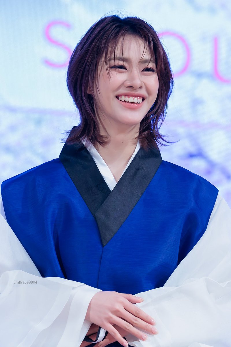 EmBrace9804 tweet media