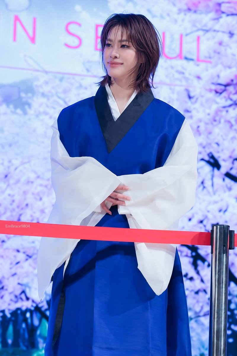 EmBrace9804 tweet media