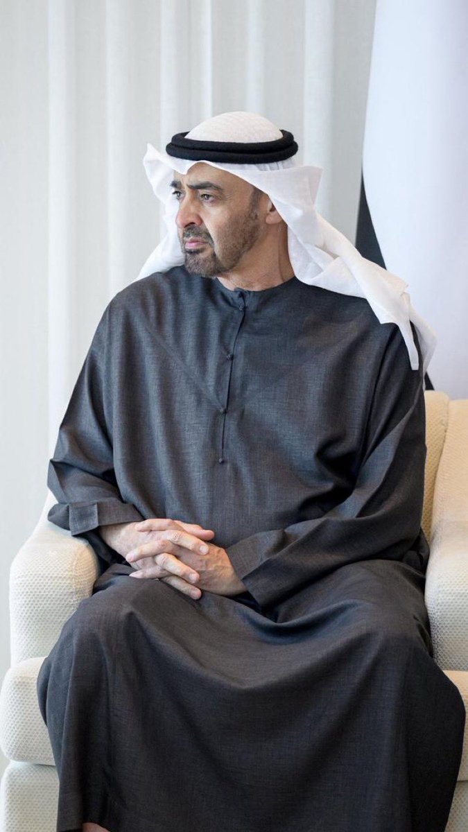 محمد بن زايد ما هو مجرد قائد
هو هيبة وطن وعز شعب ومجد أمة

كل ما اشتدت المواقف ظهر معدن الرجال
ويبقى اسم الإمارات عالياً بثبات قيادتها وحكمة رجالها

#الإمارات #محمد_بن_زايد #فخورين_بالإمارات 🇦🇪