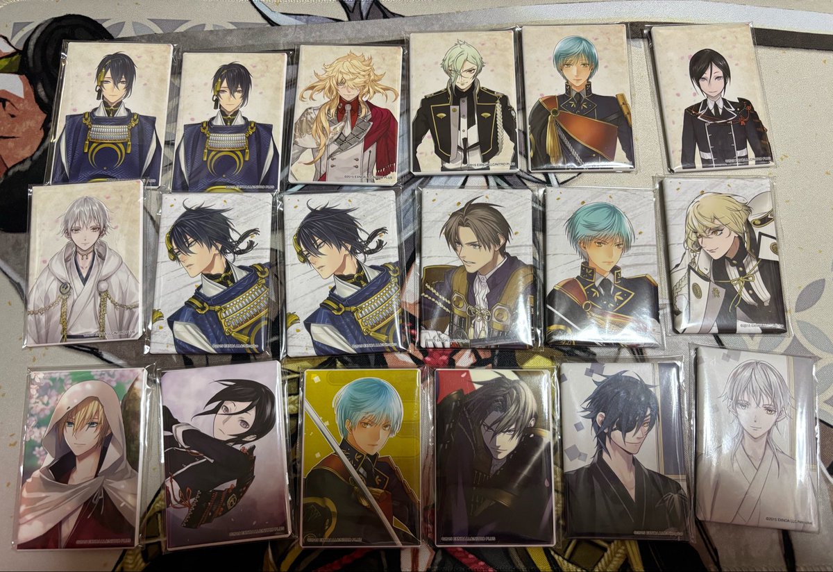 hanamoyume's tweet photo. 刀剣乱舞　とうらぶ　戦闘　内番　通常　軽装　二周年　跪坐　スクエア缶バッジ　交換

譲　三日月　鶴丸　歌仙　長谷部　石切丸　青江　小狐丸　髭切　膝丸　薬研　後藤　浦島　御手杵　明石　南泉　小夜　信濃　蜂須賀　大千鳥　篭手切　他画像参照

求　大典太光世

→ https://t.co/C4FmvUtbGR