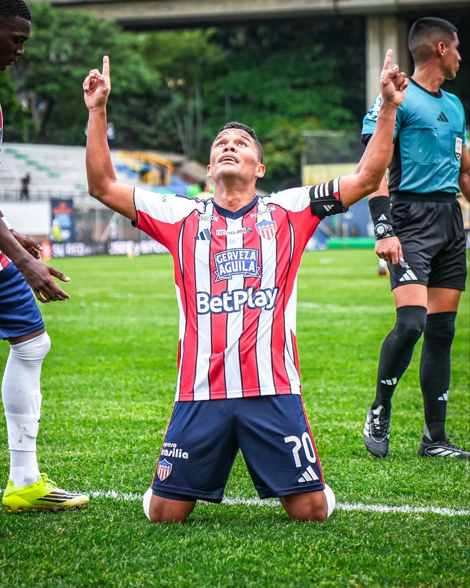 <a href="/carlos7bacca/">Carlos Bacca</a>  ❤️🦈
#VamosJunior